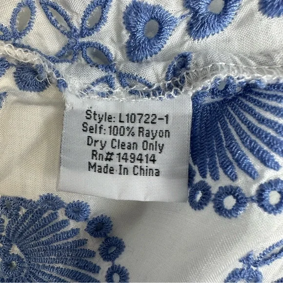 Johnny White Maeve 3/4 Sleeve Button Down w/blue heart embroidery. Size M. EUC! - Picture 6 of 10